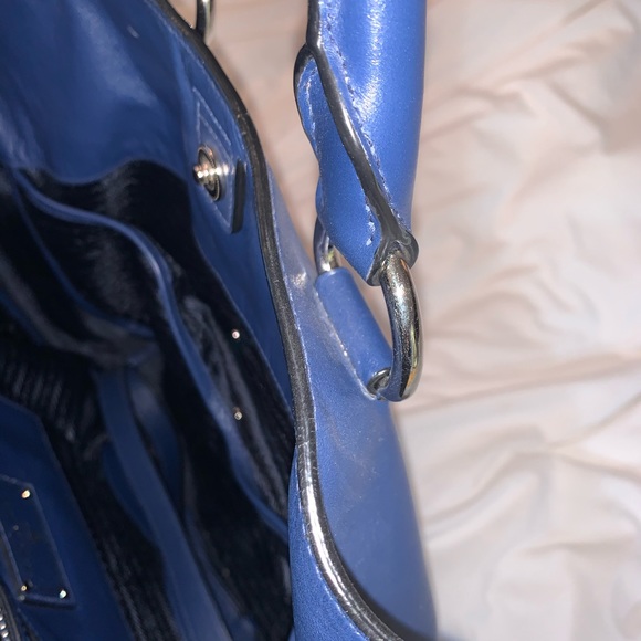 COPY - Prada tote AUTHENTIC - Picture 4 of 6